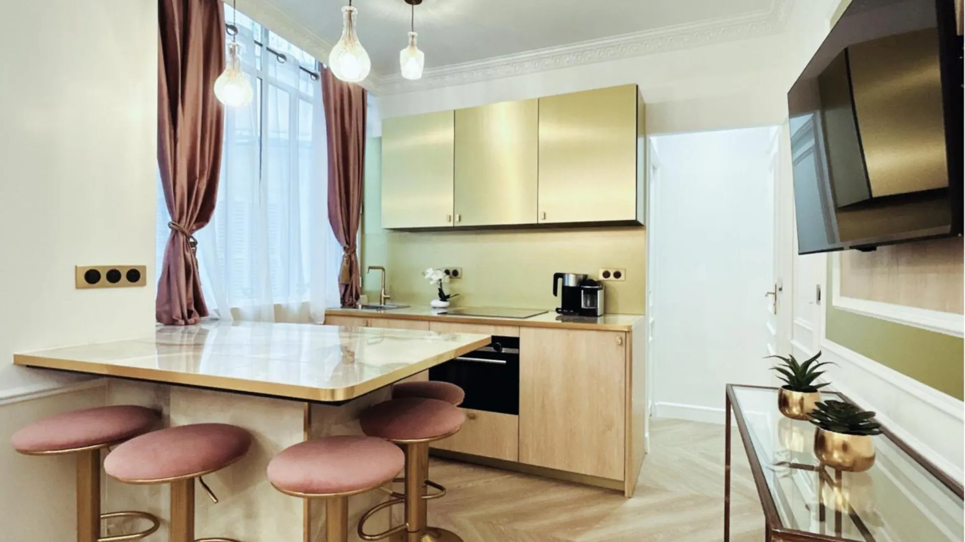 Merveil - Luxury Suite - Marais - Charlot Paris